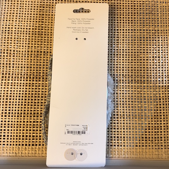 Mixit Faux Fur Eye Mask - Picture 5 of 7